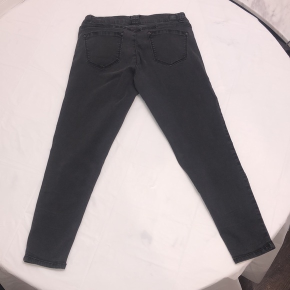 3 FOR $20 Wit & Wisdom Women’s Black Jeans 4P - Picture 3 of 10